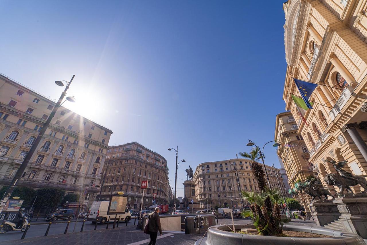 Hotel Le 4 Stagioni Napoli Centro Exterior foto